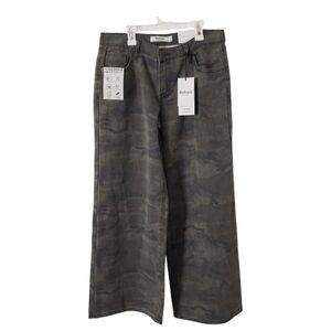 REFRAIN Mid-rise Wide Leg Camo Print Jeans Retro-Inspired Women's Size 9/29